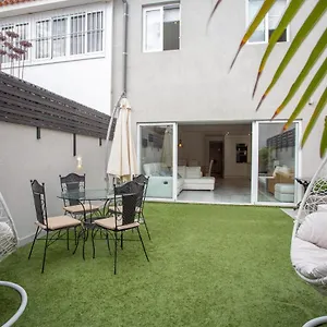  Сasa de vacaciones Modern 3 Bedroom Duplex Adeje City Center